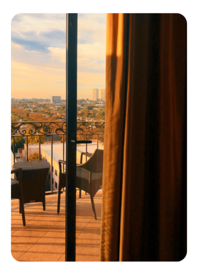 curtain design kolkata showroom