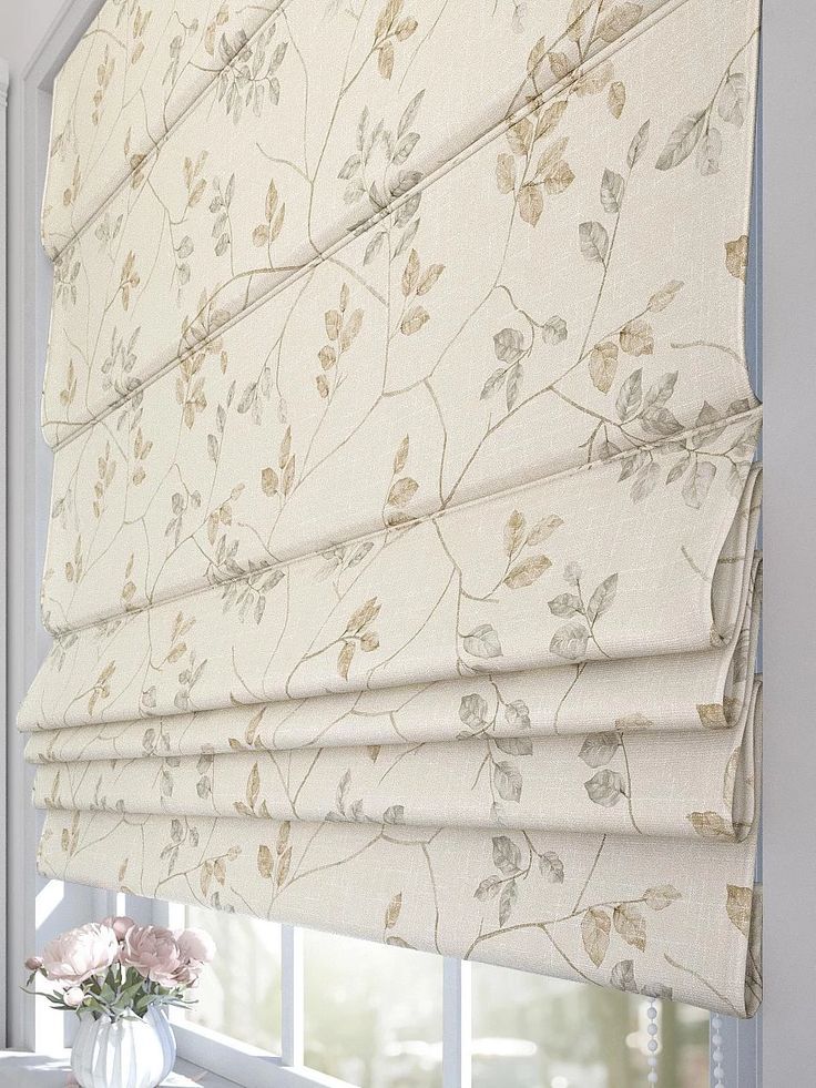 blinds whirte